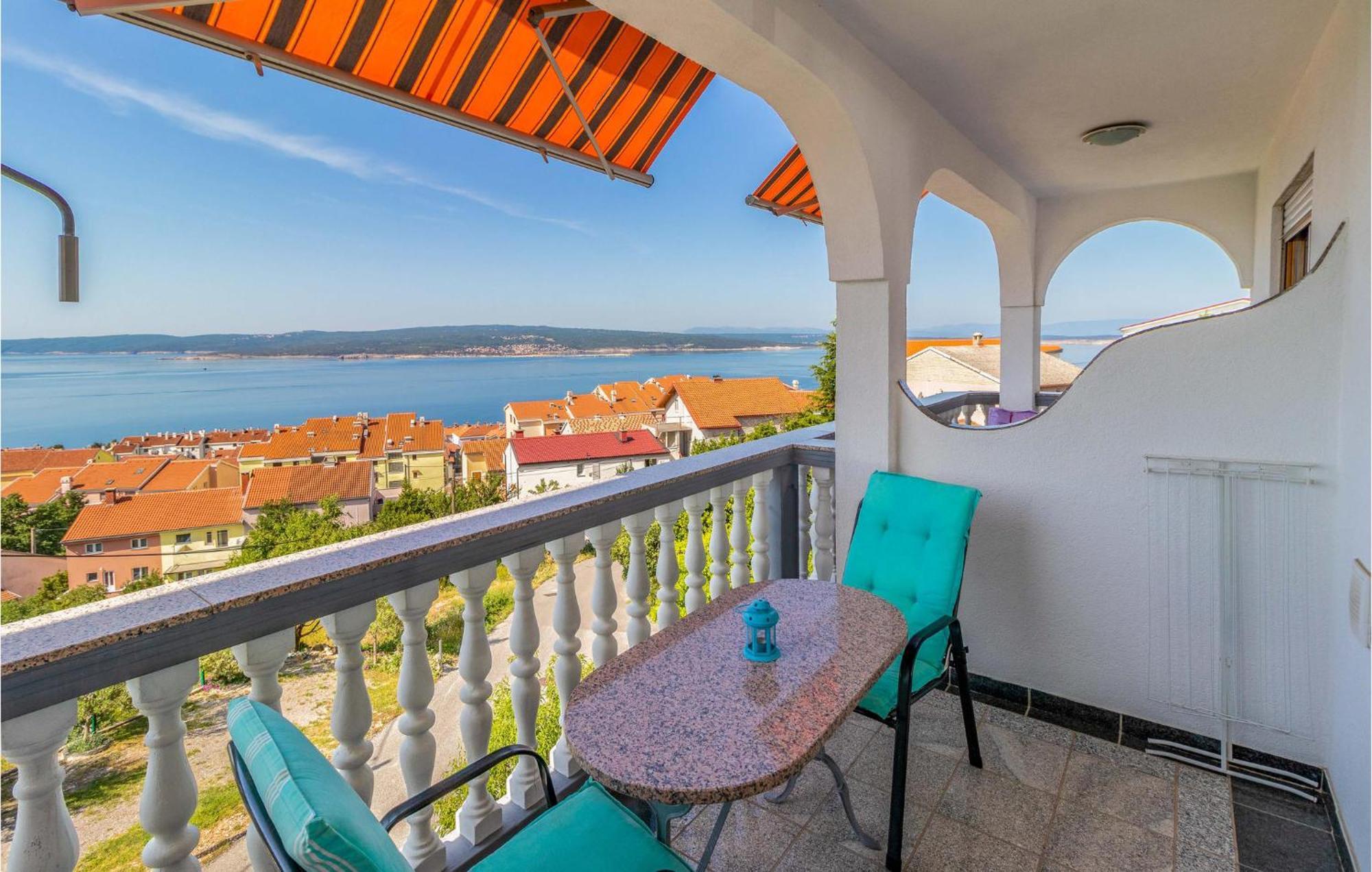 1 Bedroom Cozy Apartment In Crikvenica Eksteriør billede