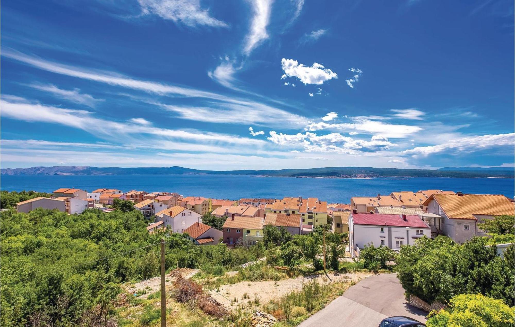 1 Bedroom Cozy Apartment In Crikvenica Eksteriør billede