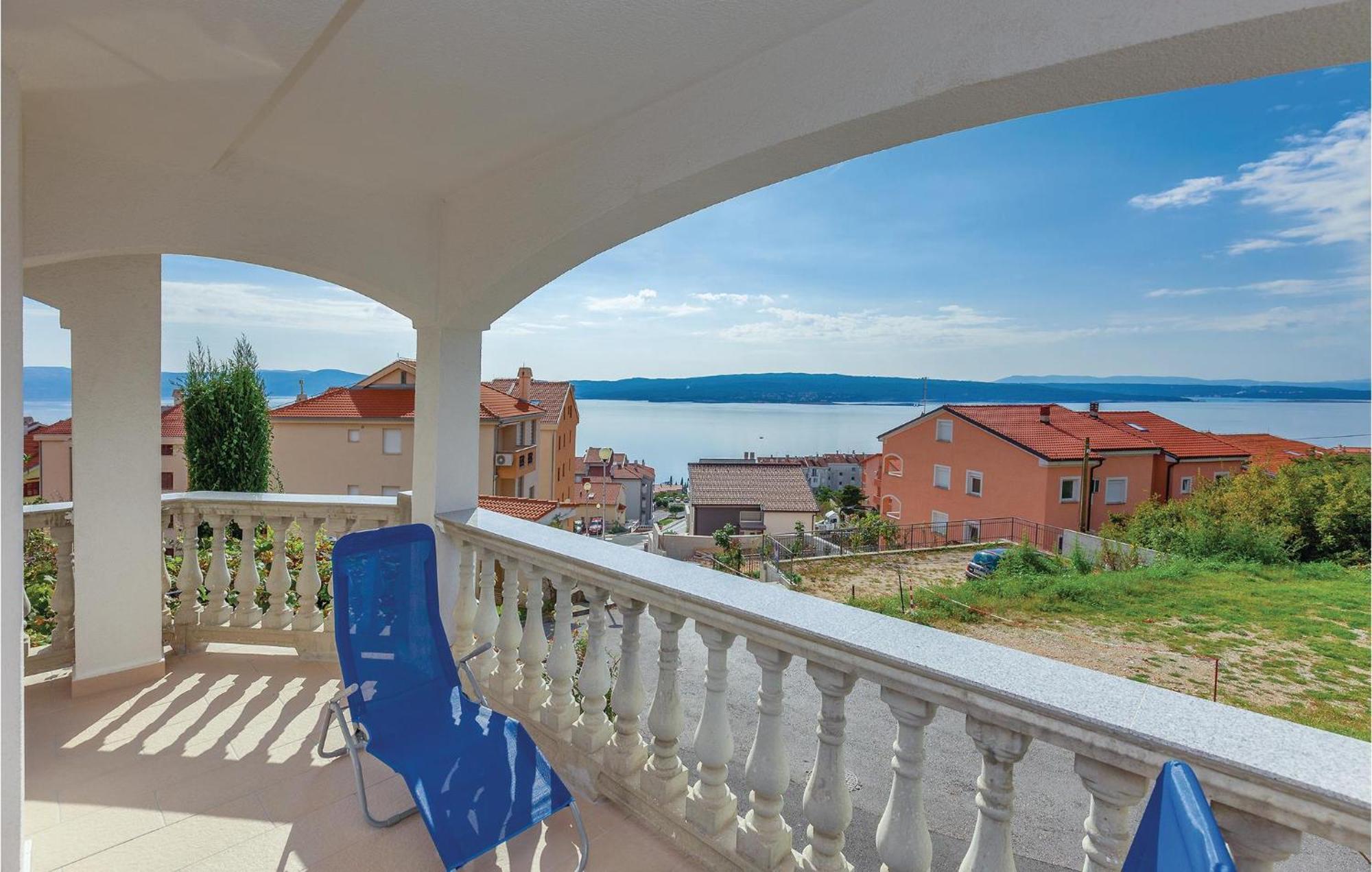 1 Bedroom Cozy Apartment In Crikvenica Eksteriør billede